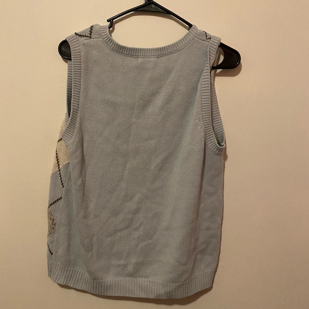 patterned vest - Picture 2 of 2